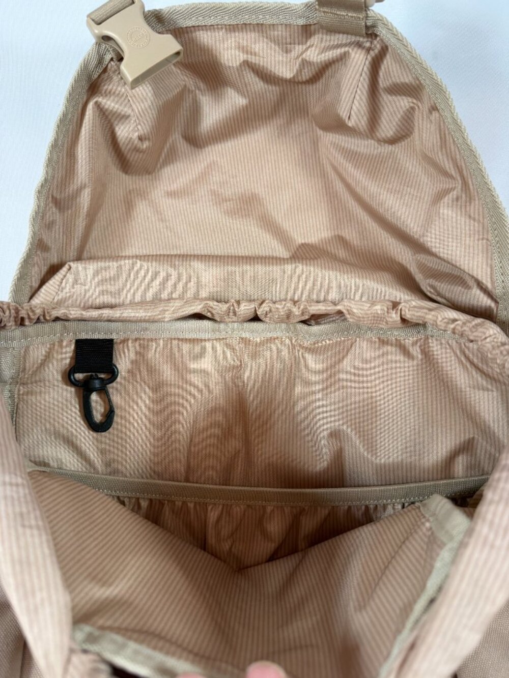 Herschel Iona Backpack, Light Taupe EUC - Picture 9 of 15